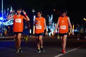 BIB: 2800, 28683, 28833
                            <button type="button" onclick="openModal(14489852)" class="btn btn-primary btn-sm float-right btn-popup" data-toggle="modal" data-target=".modal-high-quality">
                        <i class="fas fa-shopping-cart"></i> Add to Cart
                    </button>
                                            <button type="button" onclick="isThisMe(14489852, true)" class="btn btn-success btn-sm float-right btn-popup btn-isme hidden" data-toggle="tooltip" data-placement="bottom" title="นี่คือรูปของคุณใช่ไหม คลิกที่นี่เพื่อเอาเข้าอัลบั้ม">
                        <i class="fas fa-plus"></i> Add to album
                    </button>
                    <button type="button" onclick="isThisMe(14489852, false)" class="btn btn-warning btn-sm float-right btn-popup btn-isnotme hidden">
                        <i class="fas fa-ban"></i> Remove from album
                    </button>