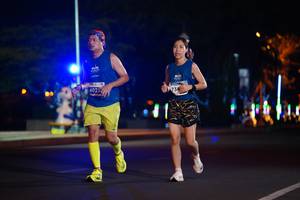 BIB: 4025
                            <button type="button" onclick="openModal(14546591)" class="btn btn-primary btn-sm float-right btn-popup" data-toggle="modal" data-target=".modal-high-quality">
                        <i class="fas fa-shopping-cart"></i> Add to Cart
                    </button>
                                            <button type="button" onclick="isThisMe(14546591, true)" class="btn btn-success btn-sm float-right btn-popup btn-isme hidden" data-toggle="tooltip" data-placement="bottom" title="นี่คือรูปของคุณใช่ไหม คลิกที่นี่เพื่อเอาเข้าอัลบั้ม">
                        <i class="fas fa-plus"></i> Add to album
                    </button>
                    <button type="button" onclick="isThisMe(14546591, false)" class="btn btn-warning btn-sm float-right btn-popup btn-isnotme hidden">
                        <i class="fas fa-ban"></i> Remove from album
                    </button>