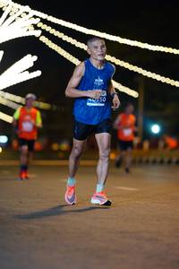 BIB: 40250
                            <button type="button" onclick="openModal(14182131)" class="btn btn-primary btn-sm float-right btn-popup" data-toggle="modal" data-target=".modal-high-quality">
                        <i class="fas fa-shopping-cart"></i> Add to Cart
                    </button>
                                            <button type="button" onclick="isThisMe(14182131, true)" class="btn btn-success btn-sm float-right btn-popup btn-isme hidden" data-toggle="tooltip" data-placement="bottom" title="นี่คือรูปของคุณใช่ไหม คลิกที่นี่เพื่อเอาเข้าอัลบั้ม">
                        <i class="fas fa-plus"></i> Add to album
                    </button>
                    <button type="button" onclick="isThisMe(14182131, false)" class="btn btn-warning btn-sm float-right btn-popup btn-isnotme hidden">
                        <i class="fas fa-ban"></i> Remove from album
                    </button>