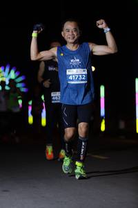 BIB: 41732, 462
                            <button type="button" onclick="openModal(14095847)" class="btn btn-primary btn-sm float-right btn-popup" data-toggle="modal" data-target=".modal-high-quality">
                        <i class="fas fa-shopping-cart"></i> Add to Cart
                    </button>
                                            <button type="button" onclick="isThisMe(14095847, true)" class="btn btn-success btn-sm float-right btn-popup btn-isme hidden" data-toggle="tooltip" data-placement="bottom" title="นี่คือรูปของคุณใช่ไหม คลิกที่นี่เพื่อเอาเข้าอัลบั้ม">
                        <i class="fas fa-plus"></i> Add to album
                    </button>
                    <button type="button" onclick="isThisMe(14095847, false)" class="btn btn-warning btn-sm float-right btn-popup btn-isnotme hidden">
                        <i class="fas fa-ban"></i> Remove from album
                    </button>