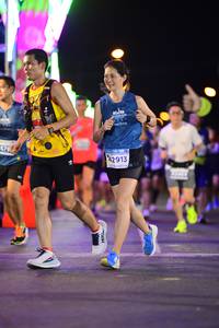 BIB: 578, 42913
                            <button type="button" onclick="openModal(14290149)" class="btn btn-primary btn-sm float-right btn-popup" data-toggle="modal" data-target=".modal-high-quality">
                        <i class="fas fa-shopping-cart"></i> Add to Cart
                    </button>
                                            <button type="button" onclick="isThisMe(14290149, true)" class="btn btn-success btn-sm float-right btn-popup btn-isme hidden" data-toggle="tooltip" data-placement="bottom" title="นี่คือรูปของคุณใช่ไหม คลิกที่นี่เพื่อเอาเข้าอัลบั้ม">
                        <i class="fas fa-plus"></i> Add to album
                    </button>
                    <button type="button" onclick="isThisMe(14290149, false)" class="btn btn-warning btn-sm float-right btn-popup btn-isnotme hidden">
                        <i class="fas fa-ban"></i> Remove from album
                    </button>