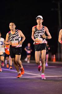 BIB: 25522, 95167
                            <button type="button" onclick="openModal(14336567)" class="btn btn-primary btn-sm float-right btn-popup" data-toggle="modal" data-target=".modal-high-quality">
                        <i class="fas fa-shopping-cart"></i> Add to Cart
                    </button>
                                            <button type="button" onclick="isThisMe(14336567, true)" class="btn btn-success btn-sm float-right btn-popup btn-isme hidden" data-toggle="tooltip" data-placement="bottom" title="นี่คือรูปของคุณใช่ไหม คลิกที่นี่เพื่อเอาเข้าอัลบั้ม">
                        <i class="fas fa-plus"></i> Add to album
                    </button>
                    <button type="button" onclick="isThisMe(14336567, false)" class="btn btn-warning btn-sm float-right btn-popup btn-isnotme hidden">
                        <i class="fas fa-ban"></i> Remove from album
                    </button>