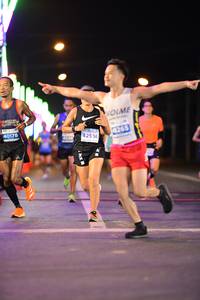 BIB: 40178, 42956, 5265, 23446
                            <button type="button" onclick="openModal(14235533)" class="btn btn-primary btn-sm float-right btn-popup" data-toggle="modal" data-target=".modal-high-quality">
                        <i class="fas fa-shopping-cart"></i> Add to Cart
                    </button>
                                            <button type="button" onclick="isThisMe(14235533, true)" class="btn btn-success btn-sm float-right btn-popup btn-isme hidden" data-toggle="tooltip" data-placement="bottom" title="นี่คือรูปของคุณใช่ไหม คลิกที่นี่เพื่อเอาเข้าอัลบั้ม">
                        <i class="fas fa-plus"></i> Add to album
                    </button>
                    <button type="button" onclick="isThisMe(14235533, false)" class="btn btn-warning btn-sm float-right btn-popup btn-isnotme hidden">
                        <i class="fas fa-ban"></i> Remove from album
                    </button>