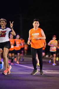 BIB: 21851
                            <button type="button" onclick="openModal(14385064)" class="btn btn-primary btn-sm float-right btn-popup" data-toggle="modal" data-target=".modal-high-quality">
                        <i class="fas fa-shopping-cart"></i> Add to Cart
                    </button>
                                            <button type="button" onclick="isThisMe(14385064, true)" class="btn btn-success btn-sm float-right btn-popup btn-isme hidden" data-toggle="tooltip" data-placement="bottom" title="นี่คือรูปของคุณใช่ไหม คลิกที่นี่เพื่อเอาเข้าอัลบั้ม">
                        <i class="fas fa-plus"></i> Add to album
                    </button>
                    <button type="button" onclick="isThisMe(14385064, false)" class="btn btn-warning btn-sm float-right btn-popup btn-isnotme hidden">
                        <i class="fas fa-ban"></i> Remove from album
                    </button>