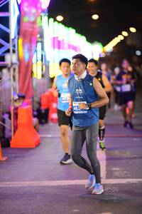 BIB: 473, 462
                            <button type="button" onclick="openModal(14338961)" class="btn btn-primary btn-sm float-right btn-popup" data-toggle="modal" data-target=".modal-high-quality">
                        <i class="fas fa-shopping-cart"></i> Add to Cart
                    </button>
                                            <button type="button" onclick="isThisMe(14338961, true)" class="btn btn-success btn-sm float-right btn-popup btn-isme hidden" data-toggle="tooltip" data-placement="bottom" title="นี่คือรูปของคุณใช่ไหม คลิกที่นี่เพื่อเอาเข้าอัลบั้ม">
                        <i class="fas fa-plus"></i> Add to album
                    </button>
                    <button type="button" onclick="isThisMe(14338961, false)" class="btn btn-warning btn-sm float-right btn-popup btn-isnotme hidden">
                        <i class="fas fa-ban"></i> Remove from album
                    </button>