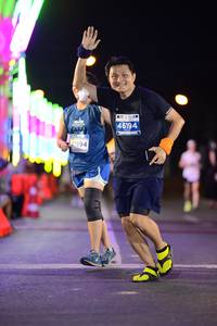 BIB: 46194, 7894
                            <button type="button" onclick="openModal(14352566)" class="btn btn-primary btn-sm float-right btn-popup" data-toggle="modal" data-target=".modal-high-quality">
                        <i class="fas fa-shopping-cart"></i> Add to Cart
                    </button>
                                            <button type="button" onclick="isThisMe(14352566, true)" class="btn btn-success btn-sm float-right btn-popup btn-isme hidden" data-toggle="tooltip" data-placement="bottom" title="นี่คือรูปของคุณใช่ไหม คลิกที่นี่เพื่อเอาเข้าอัลบั้ม">
                        <i class="fas fa-plus"></i> Add to album
                    </button>
                    <button type="button" onclick="isThisMe(14352566, false)" class="btn btn-warning btn-sm float-right btn-popup btn-isnotme hidden">
                        <i class="fas fa-ban"></i> Remove from album
                    </button>