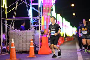 BIB: 42774, 95071
                            <button type="button" onclick="openModal(14353965)" class="btn btn-primary btn-sm float-right btn-popup" data-toggle="modal" data-target=".modal-high-quality">
                        <i class="fas fa-shopping-cart"></i> Add to Cart
                    </button>
                                            <button type="button" onclick="isThisMe(14353965, true)" class="btn btn-success btn-sm float-right btn-popup btn-isme hidden" data-toggle="tooltip" data-placement="bottom" title="นี่คือรูปของคุณใช่ไหม คลิกที่นี่เพื่อเอาเข้าอัลบั้ม">
                        <i class="fas fa-plus"></i> Add to album
                    </button>
                    <button type="button" onclick="isThisMe(14353965, false)" class="btn btn-warning btn-sm float-right btn-popup btn-isnotme hidden">
                        <i class="fas fa-ban"></i> Remove from album
                    </button>