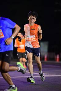 BIB: 20620
                            <button type="button" onclick="openModal(14339339)" class="btn btn-primary btn-sm float-right btn-popup" data-toggle="modal" data-target=".modal-high-quality">
                        <i class="fas fa-shopping-cart"></i> Add to Cart
                    </button>
                                            <button type="button" onclick="isThisMe(14339339, true)" class="btn btn-success btn-sm float-right btn-popup btn-isme hidden" data-toggle="tooltip" data-placement="bottom" title="นี่คือรูปของคุณใช่ไหม คลิกที่นี่เพื่อเอาเข้าอัลบั้ม">
                        <i class="fas fa-plus"></i> Add to album
                    </button>
                    <button type="button" onclick="isThisMe(14339339, false)" class="btn btn-warning btn-sm float-right btn-popup btn-isnotme hidden">
                        <i class="fas fa-ban"></i> Remove from album
                    </button>