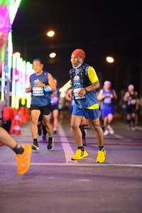 BIB: 45850
                            <button type="button" onclick="openModal(14292313)" class="btn btn-primary btn-sm float-right btn-popup" data-toggle="modal" data-target=".modal-high-quality">
                        <i class="fas fa-shopping-cart"></i> Add to Cart
                    </button>
                                            <button type="button" onclick="isThisMe(14292313, true)" class="btn btn-success btn-sm float-right btn-popup btn-isme hidden" data-toggle="tooltip" data-placement="bottom" title="นี่คือรูปของคุณใช่ไหม คลิกที่นี่เพื่อเอาเข้าอัลบั้ม">
                        <i class="fas fa-plus"></i> Add to album
                    </button>
                    <button type="button" onclick="isThisMe(14292313, false)" class="btn btn-warning btn-sm float-right btn-popup btn-isnotme hidden">
                        <i class="fas fa-ban"></i> Remove from album
                    </button>