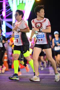 BIB: 1552, 45413
                            <button type="button" onclick="openModal(14322978)" class="btn btn-primary btn-sm float-right btn-popup" data-toggle="modal" data-target=".modal-high-quality">
                        <i class="fas fa-shopping-cart"></i> Add to Cart
                    </button>
                                            <button type="button" onclick="isThisMe(14322978, true)" class="btn btn-success btn-sm float-right btn-popup btn-isme hidden" data-toggle="tooltip" data-placement="bottom" title="นี่คือรูปของคุณใช่ไหม คลิกที่นี่เพื่อเอาเข้าอัลบั้ม">
                        <i class="fas fa-plus"></i> Add to album
                    </button>
                    <button type="button" onclick="isThisMe(14322978, false)" class="btn btn-warning btn-sm float-right btn-popup btn-isnotme hidden">
                        <i class="fas fa-ban"></i> Remove from album
                    </button>