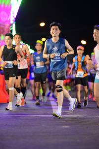 BIB: 840, 0950, 
                            <button type="button" onclick="openModal(14291801)" class="btn btn-primary btn-sm float-right btn-popup" data-toggle="modal" data-target=".modal-high-quality">
                        <i class="fas fa-shopping-cart"></i> Add to Cart
                    </button>
                                            <button type="button" onclick="isThisMe(14291801, true)" class="btn btn-success btn-sm float-right btn-popup btn-isme hidden" data-toggle="tooltip" data-placement="bottom" title="นี่คือรูปของคุณใช่ไหม คลิกที่นี่เพื่อเอาเข้าอัลบั้ม">
                        <i class="fas fa-plus"></i> Add to album
                    </button>
                    <button type="button" onclick="isThisMe(14291801, false)" class="btn btn-warning btn-sm float-right btn-popup btn-isnotme hidden">
                        <i class="fas fa-ban"></i> Remove from album
                    </button>