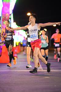 BIB: 40178, 45265
                            <button type="button" onclick="openModal(14235330)" class="btn btn-primary btn-sm float-right btn-popup" data-toggle="modal" data-target=".modal-high-quality">
                        <i class="fas fa-shopping-cart"></i> Add to Cart
                    </button>
                                            <button type="button" onclick="isThisMe(14235330, true)" class="btn btn-success btn-sm float-right btn-popup btn-isme hidden" data-toggle="tooltip" data-placement="bottom" title="นี่คือรูปของคุณใช่ไหม คลิกที่นี่เพื่อเอาเข้าอัลบั้ม">
                        <i class="fas fa-plus"></i> Add to album
                    </button>
                    <button type="button" onclick="isThisMe(14235330, false)" class="btn btn-warning btn-sm float-right btn-popup btn-isnotme hidden">
                        <i class="fas fa-ban"></i> Remove from album
                    </button>