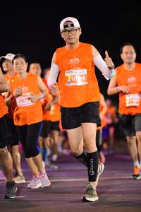 BIB: 218, 287
                            <button type="button" onclick="openModal(14530582)" class="btn btn-primary btn-sm float-right btn-popup" data-toggle="modal" data-target=".modal-high-quality">
                        <i class="fas fa-shopping-cart"></i> Add to Cart
                    </button>
                                            <button type="button" onclick="isThisMe(14530582, true)" class="btn btn-success btn-sm float-right btn-popup btn-isme hidden" data-toggle="tooltip" data-placement="bottom" title="นี่คือรูปของคุณใช่ไหม คลิกที่นี่เพื่อเอาเข้าอัลบั้ม">
                        <i class="fas fa-plus"></i> Add to album
                    </button>
                    <button type="button" onclick="isThisMe(14530582, false)" class="btn btn-warning btn-sm float-right btn-popup btn-isnotme hidden">
                        <i class="fas fa-ban"></i> Remove from album
                    </button>