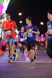 BIB: 45819, 42195
                            <button type="button" onclick="openModal(14316190)" class="btn btn-primary btn-sm float-right btn-popup" data-toggle="modal" data-target=".modal-high-quality">
                        <i class="fas fa-shopping-cart"></i> Add to Cart
                    </button>
                                            <button type="button" onclick="isThisMe(14316190, true)" class="btn btn-success btn-sm float-right btn-popup btn-isme hidden" data-toggle="tooltip" data-placement="bottom" title="นี่คือรูปของคุณใช่ไหม คลิกที่นี่เพื่อเอาเข้าอัลบั้ม">
                        <i class="fas fa-plus"></i> Add to album
                    </button>
                    <button type="button" onclick="isThisMe(14316190, false)" class="btn btn-warning btn-sm float-right btn-popup btn-isnotme hidden">
                        <i class="fas fa-ban"></i> Remove from album
                    </button>