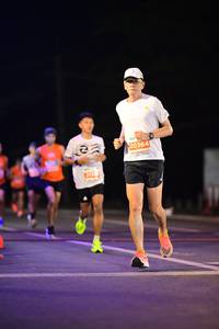 BIB: 20364
                            <button type="button" onclick="openModal(14277819)" class="btn btn-primary btn-sm float-right btn-popup" data-toggle="modal" data-target=".modal-high-quality">
                        <i class="fas fa-shopping-cart"></i> Add to Cart
                    </button>
                                            <button type="button" onclick="isThisMe(14277819, true)" class="btn btn-success btn-sm float-right btn-popup btn-isme hidden" data-toggle="tooltip" data-placement="bottom" title="นี่คือรูปของคุณใช่ไหม คลิกที่นี่เพื่อเอาเข้าอัลบั้ม">
                        <i class="fas fa-plus"></i> Add to album
                    </button>
                    <button type="button" onclick="isThisMe(14277819, false)" class="btn btn-warning btn-sm float-right btn-popup btn-isnotme hidden">
                        <i class="fas fa-ban"></i> Remove from album
                    </button>