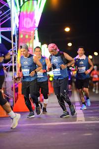 BIB: 40762, 0810, 41472, 0721
                            <button type="button" onclick="openModal(14344518)" class="btn btn-primary btn-sm float-right btn-popup" data-toggle="modal" data-target=".modal-high-quality">
                        <i class="fas fa-shopping-cart"></i> Add to Cart
                    </button>
                                            <button type="button" onclick="isThisMe(14344518, true)" class="btn btn-success btn-sm float-right btn-popup btn-isme hidden" data-toggle="tooltip" data-placement="bottom" title="นี่คือรูปของคุณใช่ไหม คลิกที่นี่เพื่อเอาเข้าอัลบั้ม">
                        <i class="fas fa-plus"></i> Add to album
                    </button>
                    <button type="button" onclick="isThisMe(14344518, false)" class="btn btn-warning btn-sm float-right btn-popup btn-isnotme hidden">
                        <i class="fas fa-ban"></i> Remove from album
                    </button>