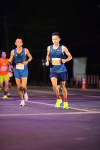 BIB: 21913, 27988
                            <button type="button" onclick="openModal(14270035)" class="btn btn-primary btn-sm float-right btn-popup" data-toggle="modal" data-target=".modal-high-quality">
                        <i class="fas fa-shopping-cart"></i> Add to Cart
                    </button>
                                            <button type="button" onclick="isThisMe(14270035, true)" class="btn btn-success btn-sm float-right btn-popup btn-isme hidden" data-toggle="tooltip" data-placement="bottom" title="นี่คือรูปของคุณใช่ไหม คลิกที่นี่เพื่อเอาเข้าอัลบั้ม">
                        <i class="fas fa-plus"></i> Add to album
                    </button>
                    <button type="button" onclick="isThisMe(14270035, false)" class="btn btn-warning btn-sm float-right btn-popup btn-isnotme hidden">
                        <i class="fas fa-ban"></i> Remove from album
                    </button>