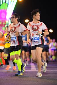 BIB: 41552, 45413
                            <button type="button" onclick="openModal(14322971)" class="btn btn-primary btn-sm float-right btn-popup" data-toggle="modal" data-target=".modal-high-quality">
                        <i class="fas fa-shopping-cart"></i> Add to Cart
                    </button>
                                            <button type="button" onclick="isThisMe(14322971, true)" class="btn btn-success btn-sm float-right btn-popup btn-isme hidden" data-toggle="tooltip" data-placement="bottom" title="นี่คือรูปของคุณใช่ไหม คลิกที่นี่เพื่อเอาเข้าอัลบั้ม">
                        <i class="fas fa-plus"></i> Add to album
                    </button>
                    <button type="button" onclick="isThisMe(14322971, false)" class="btn btn-warning btn-sm float-right btn-popup btn-isnotme hidden">
                        <i class="fas fa-ban"></i> Remove from album
                    </button>