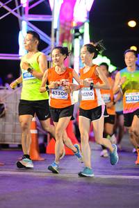 BIB: 4118, 43306, 43310, 10785
                            <button type="button" onclick="openModal(14226146)" class="btn btn-primary btn-sm float-right btn-popup" data-toggle="modal" data-target=".modal-high-quality">
                        <i class="fas fa-shopping-cart"></i> Add to Cart
                    </button>
                                            <button type="button" onclick="isThisMe(14226146, true)" class="btn btn-success btn-sm float-right btn-popup btn-isme hidden" data-toggle="tooltip" data-placement="bottom" title="นี่คือรูปของคุณใช่ไหม คลิกที่นี่เพื่อเอาเข้าอัลบั้ม">
                        <i class="fas fa-plus"></i> Add to album
                    </button>
                    <button type="button" onclick="isThisMe(14226146, false)" class="btn btn-warning btn-sm float-right btn-popup btn-isnotme hidden">
                        <i class="fas fa-ban"></i> Remove from album
                    </button>