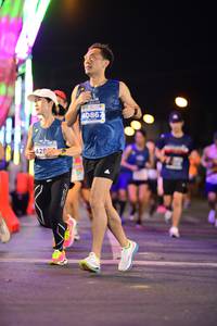 BIB: 0867, 429
                            <button type="button" onclick="openModal(14298773)" class="btn btn-primary btn-sm float-right btn-popup" data-toggle="modal" data-target=".modal-high-quality">
                        <i class="fas fa-shopping-cart"></i> Add to Cart
                    </button>
                                            <button type="button" onclick="isThisMe(14298773, true)" class="btn btn-success btn-sm float-right btn-popup btn-isme hidden" data-toggle="tooltip" data-placement="bottom" title="นี่คือรูปของคุณใช่ไหม คลิกที่นี่เพื่อเอาเข้าอัลบั้ม">
                        <i class="fas fa-plus"></i> Add to album
                    </button>
                    <button type="button" onclick="isThisMe(14298773, false)" class="btn btn-warning btn-sm float-right btn-popup btn-isnotme hidden">
                        <i class="fas fa-ban"></i> Remove from album
                    </button>