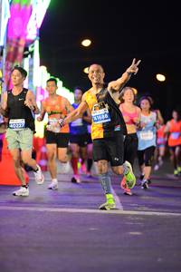 BIB: 40227, 41688
                            <button type="button" onclick="openModal(14266874)" class="btn btn-primary btn-sm float-right btn-popup" data-toggle="modal" data-target=".modal-high-quality">
                        <i class="fas fa-shopping-cart"></i> Add to Cart
                    </button>
                                            <button type="button" onclick="isThisMe(14266874, true)" class="btn btn-success btn-sm float-right btn-popup btn-isme hidden" data-toggle="tooltip" data-placement="bottom" title="นี่คือรูปของคุณใช่ไหม คลิกที่นี่เพื่อเอาเข้าอัลบั้ม">
                        <i class="fas fa-plus"></i> Add to album
                    </button>
                    <button type="button" onclick="isThisMe(14266874, false)" class="btn btn-warning btn-sm float-right btn-popup btn-isnotme hidden">
                        <i class="fas fa-ban"></i> Remove from album
                    </button>