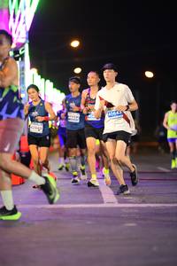 BIB: 412, 40645, 42949
                            <button type="button" onclick="openModal(14269942)" class="btn btn-primary btn-sm float-right btn-popup" data-toggle="modal" data-target=".modal-high-quality">
                        <i class="fas fa-shopping-cart"></i> Add to Cart
                    </button>
                                            <button type="button" onclick="isThisMe(14269942, true)" class="btn btn-success btn-sm float-right btn-popup btn-isme hidden" data-toggle="tooltip" data-placement="bottom" title="นี่คือรูปของคุณใช่ไหม คลิกที่นี่เพื่อเอาเข้าอัลบั้ม">
                        <i class="fas fa-plus"></i> Add to album
                    </button>
                    <button type="button" onclick="isThisMe(14269942, false)" class="btn btn-warning btn-sm float-right btn-popup btn-isnotme hidden">
                        <i class="fas fa-ban"></i> Remove from album
                    </button>