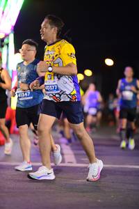 BIB: 40377, 41347
                            <button type="button" onclick="openModal(14299563)" class="btn btn-primary btn-sm float-right btn-popup" data-toggle="modal" data-target=".modal-high-quality">
                        <i class="fas fa-shopping-cart"></i> Add to Cart
                    </button>
                                            <button type="button" onclick="isThisMe(14299563, true)" class="btn btn-success btn-sm float-right btn-popup btn-isme hidden" data-toggle="tooltip" data-placement="bottom" title="นี่คือรูปของคุณใช่ไหม คลิกที่นี่เพื่อเอาเข้าอัลบั้ม">
                        <i class="fas fa-plus"></i> Add to album
                    </button>
                    <button type="button" onclick="isThisMe(14299563, false)" class="btn btn-warning btn-sm float-right btn-popup btn-isnotme hidden">
                        <i class="fas fa-ban"></i> Remove from album
                    </button>