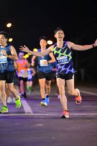 BIB: 5299, 42320
                            <button type="button" onclick="openModal(14269574)" class="btn btn-primary btn-sm float-right btn-popup" data-toggle="modal" data-target=".modal-high-quality">
                        <i class="fas fa-shopping-cart"></i> Add to Cart
                    </button>
                                            <button type="button" onclick="isThisMe(14269574, true)" class="btn btn-success btn-sm float-right btn-popup btn-isme hidden" data-toggle="tooltip" data-placement="bottom" title="นี่คือรูปของคุณใช่ไหม คลิกที่นี่เพื่อเอาเข้าอัลบั้ม">
                        <i class="fas fa-plus"></i> Add to album
                    </button>
                    <button type="button" onclick="isThisMe(14269574, false)" class="btn btn-warning btn-sm float-right btn-popup btn-isnotme hidden">
                        <i class="fas fa-ban"></i> Remove from album
                    </button>