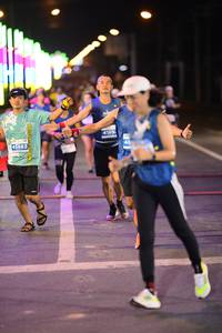 BIB: 4189, 45883
                            <button type="button" onclick="openModal(14339071)" class="btn btn-primary btn-sm float-right btn-popup" data-toggle="modal" data-target=".modal-high-quality">
                        <i class="fas fa-shopping-cart"></i> Add to Cart
                    </button>
                                            <button type="button" onclick="isThisMe(14339071, true)" class="btn btn-success btn-sm float-right btn-popup btn-isme hidden" data-toggle="tooltip" data-placement="bottom" title="นี่คือรูปของคุณใช่ไหม คลิกที่นี่เพื่อเอาเข้าอัลบั้ม">
                        <i class="fas fa-plus"></i> Add to album
                    </button>
                    <button type="button" onclick="isThisMe(14339071, false)" class="btn btn-warning btn-sm float-right btn-popup btn-isnotme hidden">
                        <i class="fas fa-ban"></i> Remove from album
                    </button>