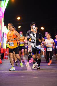 BIB: 1163, 46697, 48016
                            <button type="button" onclick="openModal(14279947)" class="btn btn-primary btn-sm float-right btn-popup" data-toggle="modal" data-target=".modal-high-quality">
                        <i class="fas fa-shopping-cart"></i> Add to Cart
                    </button>
                                            <button type="button" onclick="isThisMe(14279947, true)" class="btn btn-success btn-sm float-right btn-popup btn-isme hidden" data-toggle="tooltip" data-placement="bottom" title="นี่คือรูปของคุณใช่ไหม คลิกที่นี่เพื่อเอาเข้าอัลบั้ม">
                        <i class="fas fa-plus"></i> Add to album
                    </button>
                    <button type="button" onclick="isThisMe(14279947, false)" class="btn btn-warning btn-sm float-right btn-popup btn-isnotme hidden">
                        <i class="fas fa-ban"></i> Remove from album
                    </button>