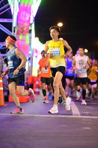 BIB: 5952, 056
                            <button type="button" onclick="openModal(14266149)" class="btn btn-primary btn-sm float-right btn-popup" data-toggle="modal" data-target=".modal-high-quality">
                        <i class="fas fa-shopping-cart"></i> Add to Cart
                    </button>
                                            <button type="button" onclick="isThisMe(14266149, true)" class="btn btn-success btn-sm float-right btn-popup btn-isme hidden" data-toggle="tooltip" data-placement="bottom" title="นี่คือรูปของคุณใช่ไหม คลิกที่นี่เพื่อเอาเข้าอัลบั้ม">
                        <i class="fas fa-plus"></i> Add to album
                    </button>
                    <button type="button" onclick="isThisMe(14266149, false)" class="btn btn-warning btn-sm float-right btn-popup btn-isnotme hidden">
                        <i class="fas fa-ban"></i> Remove from album
                    </button>