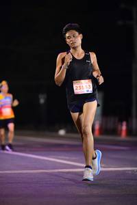 BIB: 235
                            <button type="button" onclick="openModal(14277211)" class="btn btn-primary btn-sm float-right btn-popup" data-toggle="modal" data-target=".modal-high-quality">
                        <i class="fas fa-shopping-cart"></i> Add to Cart
                    </button>
                                            <button type="button" onclick="isThisMe(14277211, true)" class="btn btn-success btn-sm float-right btn-popup btn-isme hidden" data-toggle="tooltip" data-placement="bottom" title="นี่คือรูปของคุณใช่ไหม คลิกที่นี่เพื่อเอาเข้าอัลบั้ม">
                        <i class="fas fa-plus"></i> Add to album
                    </button>
                    <button type="button" onclick="isThisMe(14277211, false)" class="btn btn-warning btn-sm float-right btn-popup btn-isnotme hidden">
                        <i class="fas fa-ban"></i> Remove from album
                    </button>