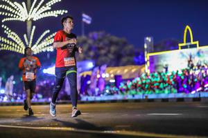 BIB: 22001
                            <button type="button" onclick="openModal(14959167)" class="btn btn-primary btn-sm float-right btn-popup" data-toggle="modal" data-target=".modal-high-quality">
                        <i class="fas fa-shopping-cart"></i> Add to Cart
                    </button>
                                            <button type="button" onclick="isThisMe(14959167, true)" class="btn btn-success btn-sm float-right btn-popup btn-isme hidden" data-toggle="tooltip" data-placement="bottom" title="นี่คือรูปของคุณใช่ไหม คลิกที่นี่เพื่อเอาเข้าอัลบั้ม">
                        <i class="fas fa-plus"></i> Add to album
                    </button>
                    <button type="button" onclick="isThisMe(14959167, false)" class="btn btn-warning btn-sm float-right btn-popup btn-isnotme hidden">
                        <i class="fas fa-ban"></i> Remove from album
                    </button>