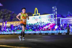 BIB: 26921
                            <button type="button" onclick="openModal(14960362)" class="btn btn-primary btn-sm float-right btn-popup" data-toggle="modal" data-target=".modal-high-quality">
                        <i class="fas fa-shopping-cart"></i> Add to Cart
                    </button>
                                            <button type="button" onclick="isThisMe(14960362, true)" class="btn btn-success btn-sm float-right btn-popup btn-isme hidden" data-toggle="tooltip" data-placement="bottom" title="นี่คือรูปของคุณใช่ไหม คลิกที่นี่เพื่อเอาเข้าอัลบั้ม">
                        <i class="fas fa-plus"></i> Add to album
                    </button>
                    <button type="button" onclick="isThisMe(14960362, false)" class="btn btn-warning btn-sm float-right btn-popup btn-isnotme hidden">
                        <i class="fas fa-ban"></i> Remove from album
                    </button>