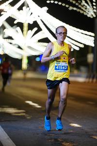 BIB: 41542
                            <button type="button" onclick="openModal(15102366)" class="btn btn-primary btn-sm float-right btn-popup" data-toggle="modal" data-target=".modal-high-quality">
                        <i class="fas fa-shopping-cart"></i> Add to Cart
                    </button>
                                            <button type="button" onclick="isThisMe(15102366, true)" class="btn btn-success btn-sm float-right btn-popup btn-isme hidden" data-toggle="tooltip" data-placement="bottom" title="นี่คือรูปของคุณใช่ไหม คลิกที่นี่เพื่อเอาเข้าอัลบั้ม">
                        <i class="fas fa-plus"></i> Add to album
                    </button>
                    <button type="button" onclick="isThisMe(15102366, false)" class="btn btn-warning btn-sm float-right btn-popup btn-isnotme hidden">
                        <i class="fas fa-ban"></i> Remove from album
                    </button>