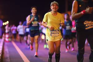 BIB: 410, 48075
                            <button type="button" onclick="openModal(15489062)" class="btn btn-primary btn-sm float-right btn-popup" data-toggle="modal" data-target=".modal-high-quality">
                        <i class="fas fa-shopping-cart"></i> Add to Cart
                    </button>
                                            <button type="button" onclick="isThisMe(15489062, true)" class="btn btn-success btn-sm float-right btn-popup btn-isme hidden" data-toggle="tooltip" data-placement="bottom" title="นี่คือรูปของคุณใช่ไหม คลิกที่นี่เพื่อเอาเข้าอัลบั้ม">
                        <i class="fas fa-plus"></i> Add to album
                    </button>
                    <button type="button" onclick="isThisMe(15489062, false)" class="btn btn-warning btn-sm float-right btn-popup btn-isnotme hidden">
                        <i class="fas fa-ban"></i> Remove from album
                    </button>