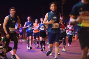 BIB: 6449, 42018, 42868, 45175, 42280
                            <button type="button" onclick="openModal(14882119)" class="btn btn-primary btn-sm float-right btn-popup" data-toggle="modal" data-target=".modal-high-quality">
                        <i class="fas fa-shopping-cart"></i> Add to Cart
                    </button>
                                            <button type="button" onclick="isThisMe(14882119, true)" class="btn btn-success btn-sm float-right btn-popup btn-isme hidden" data-toggle="tooltip" data-placement="bottom" title="นี่คือรูปของคุณใช่ไหม คลิกที่นี่เพื่อเอาเข้าอัลบั้ม">
                        <i class="fas fa-plus"></i> Add to album
                    </button>
                    <button type="button" onclick="isThisMe(14882119, false)" class="btn btn-warning btn-sm float-right btn-popup btn-isnotme hidden">
                        <i class="fas fa-ban"></i> Remove from album
                    </button>