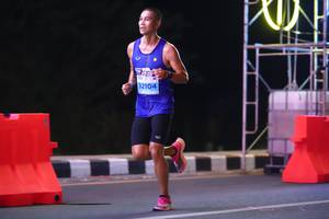 BIB: 92104, 
                            <button type="button" onclick="openModal(13776207)" class="btn btn-primary btn-sm float-right btn-popup" data-toggle="modal" data-target=".modal-high-quality">
                        <i class="fas fa-shopping-cart"></i> Add to Cart
                    </button>
                                            <button type="button" onclick="isThisMe(13776207, true)" class="btn btn-success btn-sm float-right btn-popup btn-isme hidden" data-toggle="tooltip" data-placement="bottom" title="นี่คือรูปของคุณใช่ไหม คลิกที่นี่เพื่อเอาเข้าอัลบั้ม">
                        <i class="fas fa-plus"></i> Add to album
                    </button>
                    <button type="button" onclick="isThisMe(13776207, false)" class="btn btn-warning btn-sm float-right btn-popup btn-isnotme hidden">
                        <i class="fas fa-ban"></i> Remove from album
                    </button>