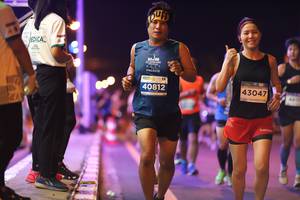 BIB: 40812, 43047, 4011
                            <button type="button" onclick="openModal(14954306)" class="btn btn-primary btn-sm float-right btn-popup" data-toggle="modal" data-target=".modal-high-quality">
                        <i class="fas fa-shopping-cart"></i> Add to Cart
                    </button>
                                            <button type="button" onclick="isThisMe(14954306, true)" class="btn btn-success btn-sm float-right btn-popup btn-isme hidden" data-toggle="tooltip" data-placement="bottom" title="นี่คือรูปของคุณใช่ไหม คลิกที่นี่เพื่อเอาเข้าอัลบั้ม">
                        <i class="fas fa-plus"></i> Add to album
                    </button>
                    <button type="button" onclick="isThisMe(14954306, false)" class="btn btn-warning btn-sm float-right btn-popup btn-isnotme hidden">
                        <i class="fas fa-ban"></i> Remove from album
                    </button>