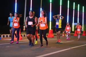 BIB: 91213, 91239, 91201
                            <button type="button" onclick="openModal(13814074)" class="btn btn-primary btn-sm float-right btn-popup" data-toggle="modal" data-target=".modal-high-quality">
                        <i class="fas fa-shopping-cart"></i> Add to Cart
                    </button>
                                            <button type="button" onclick="isThisMe(13814074, true)" class="btn btn-success btn-sm float-right btn-popup btn-isme hidden" data-toggle="tooltip" data-placement="bottom" title="นี่คือรูปของคุณใช่ไหม คลิกที่นี่เพื่อเอาเข้าอัลบั้ม">
                        <i class="fas fa-plus"></i> Add to album
                    </button>
                    <button type="button" onclick="isThisMe(13814074, false)" class="btn btn-warning btn-sm float-right btn-popup btn-isnotme hidden">
                        <i class="fas fa-ban"></i> Remove from album
                    </button>