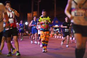 BIB: 040, 41604
                            <button type="button" onclick="openModal(14988887)" class="btn btn-primary btn-sm float-right btn-popup" data-toggle="modal" data-target=".modal-high-quality">
                        <i class="fas fa-shopping-cart"></i> Add to Cart
                    </button>
                                            <button type="button" onclick="isThisMe(14988887, true)" class="btn btn-success btn-sm float-right btn-popup btn-isme hidden" data-toggle="tooltip" data-placement="bottom" title="นี่คือรูปของคุณใช่ไหม คลิกที่นี่เพื่อเอาเข้าอัลบั้ม">
                        <i class="fas fa-plus"></i> Add to album
                    </button>
                    <button type="button" onclick="isThisMe(14988887, false)" class="btn btn-warning btn-sm float-right btn-popup btn-isnotme hidden">
                        <i class="fas fa-ban"></i> Remove from album
                    </button>