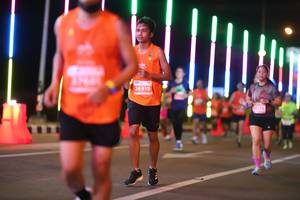 BIB: 26915, 03776
                            <button type="button" onclick="openModal(13796924)" class="btn btn-primary btn-sm float-right btn-popup" data-toggle="modal" data-target=".modal-high-quality">
                        <i class="fas fa-shopping-cart"></i> Add to Cart
                    </button>
                                            <button type="button" onclick="isThisMe(13796924, true)" class="btn btn-success btn-sm float-right btn-popup btn-isme hidden" data-toggle="tooltip" data-placement="bottom" title="นี่คือรูปของคุณใช่ไหม คลิกที่นี่เพื่อเอาเข้าอัลบั้ม">
                        <i class="fas fa-plus"></i> Add to album
                    </button>
                    <button type="button" onclick="isThisMe(13796924, false)" class="btn btn-warning btn-sm float-right btn-popup btn-isnotme hidden">
                        <i class="fas fa-ban"></i> Remove from album
                    </button>