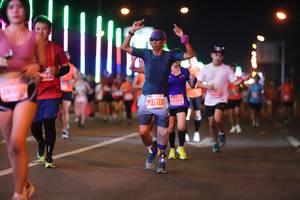 BIB: 065, 2900, 22111, 22955
                            <button type="button" onclick="openModal(13762706)" class="btn btn-primary btn-sm float-right btn-popup" data-toggle="modal" data-target=".modal-high-quality">
                        <i class="fas fa-shopping-cart"></i> Add to Cart
                    </button>
                                            <button type="button" onclick="isThisMe(13762706, true)" class="btn btn-success btn-sm float-right btn-popup btn-isme hidden" data-toggle="tooltip" data-placement="bottom" title="นี่คือรูปของคุณใช่ไหม คลิกที่นี่เพื่อเอาเข้าอัลบั้ม">
                        <i class="fas fa-plus"></i> Add to album
                    </button>
                    <button type="button" onclick="isThisMe(13762706, false)" class="btn btn-warning btn-sm float-right btn-popup btn-isnotme hidden">
                        <i class="fas fa-ban"></i> Remove from album
                    </button>