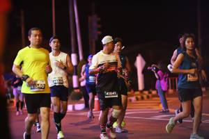 BIB: 46558, 040, 41841
                            <button type="button" onclick="openModal(14984388)" class="btn btn-primary btn-sm float-right btn-popup" data-toggle="modal" data-target=".modal-high-quality">
                        <i class="fas fa-shopping-cart"></i> Add to Cart
                    </button>
                                            <button type="button" onclick="isThisMe(14984388, true)" class="btn btn-success btn-sm float-right btn-popup btn-isme hidden" data-toggle="tooltip" data-placement="bottom" title="นี่คือรูปของคุณใช่ไหม คลิกที่นี่เพื่อเอาเข้าอัลบั้ม">
                        <i class="fas fa-plus"></i> Add to album
                    </button>
                    <button type="button" onclick="isThisMe(14984388, false)" class="btn btn-warning btn-sm float-right btn-popup btn-isnotme hidden">
                        <i class="fas fa-ban"></i> Remove from album
                    </button>