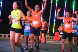 BIB: 207
                            <button type="button" onclick="openModal(13756349)" class="btn btn-primary btn-sm float-right btn-popup" data-toggle="modal" data-target=".modal-high-quality">
                        <i class="fas fa-shopping-cart"></i> Add to Cart
                    </button>
                                            <button type="button" onclick="isThisMe(13756349, true)" class="btn btn-success btn-sm float-right btn-popup btn-isme hidden" data-toggle="tooltip" data-placement="bottom" title="นี่คือรูปของคุณใช่ไหม คลิกที่นี่เพื่อเอาเข้าอัลบั้ม">
                        <i class="fas fa-plus"></i> Add to album
                    </button>
                    <button type="button" onclick="isThisMe(13756349, false)" class="btn btn-warning btn-sm float-right btn-popup btn-isnotme hidden">
                        <i class="fas fa-ban"></i> Remove from album
                    </button>