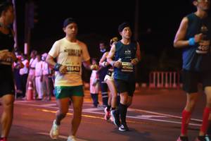 BIB: 401, 41460, 11845
                            <button type="button" onclick="openModal(14881993)" class="btn btn-primary btn-sm float-right btn-popup" data-toggle="modal" data-target=".modal-high-quality">
                        <i class="fas fa-shopping-cart"></i> Add to Cart
                    </button>
                                            <button type="button" onclick="isThisMe(14881993, true)" class="btn btn-success btn-sm float-right btn-popup btn-isme hidden" data-toggle="tooltip" data-placement="bottom" title="นี่คือรูปของคุณใช่ไหม คลิกที่นี่เพื่อเอาเข้าอัลบั้ม">
                        <i class="fas fa-plus"></i> Add to album
                    </button>
                    <button type="button" onclick="isThisMe(14881993, false)" class="btn btn-warning btn-sm float-right btn-popup btn-isnotme hidden">
                        <i class="fas fa-ban"></i> Remove from album
                    </button>