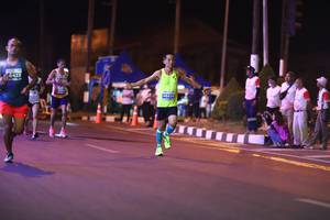 BIB: 0423, 46656
                            <button type="button" onclick="openModal(15485996)" class="btn btn-primary btn-sm float-right btn-popup" data-toggle="modal" data-target=".modal-high-quality">
                        <i class="fas fa-shopping-cart"></i> Add to Cart
                    </button>
                                            <button type="button" onclick="isThisMe(15485996, true)" class="btn btn-success btn-sm float-right btn-popup btn-isme hidden" data-toggle="tooltip" data-placement="bottom" title="นี่คือรูปของคุณใช่ไหม คลิกที่นี่เพื่อเอาเข้าอัลบั้ม">
                        <i class="fas fa-plus"></i> Add to album
                    </button>
                    <button type="button" onclick="isThisMe(15485996, false)" class="btn btn-warning btn-sm float-right btn-popup btn-isnotme hidden">
                        <i class="fas fa-ban"></i> Remove from album
                    </button>