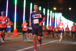 BIB: 21382
                            <button type="button" onclick="openModal(13813444)" class="btn btn-primary btn-sm float-right btn-popup" data-toggle="modal" data-target=".modal-high-quality">
                        <i class="fas fa-shopping-cart"></i> Add to Cart
                    </button>
                                            <button type="button" onclick="isThisMe(13813444, true)" class="btn btn-success btn-sm float-right btn-popup btn-isme hidden" data-toggle="tooltip" data-placement="bottom" title="นี่คือรูปของคุณใช่ไหม คลิกที่นี่เพื่อเอาเข้าอัลบั้ม">
                        <i class="fas fa-plus"></i> Add to album
                    </button>
                    <button type="button" onclick="isThisMe(13813444, false)" class="btn btn-warning btn-sm float-right btn-popup btn-isnotme hidden">
                        <i class="fas fa-ban"></i> Remove from album
                    </button>