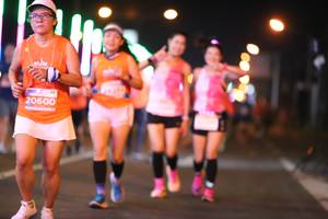 BIB: 20600
                            <button type="button" onclick="openModal(13747497)" class="btn btn-primary btn-sm float-right btn-popup" data-toggle="modal" data-target=".modal-high-quality">
                        <i class="fas fa-shopping-cart"></i> Add to Cart
                    </button>
                                            <button type="button" onclick="isThisMe(13747497, true)" class="btn btn-success btn-sm float-right btn-popup btn-isme hidden" data-toggle="tooltip" data-placement="bottom" title="นี่คือรูปของคุณใช่ไหม คลิกที่นี่เพื่อเอาเข้าอัลบั้ม">
                        <i class="fas fa-plus"></i> Add to album
                    </button>
                    <button type="button" onclick="isThisMe(13747497, false)" class="btn btn-warning btn-sm float-right btn-popup btn-isnotme hidden">
                        <i class="fas fa-ban"></i> Remove from album
                    </button>