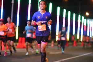 BIB: 26122
                            <button type="button" onclick="openModal(13761615)" class="btn btn-primary btn-sm float-right btn-popup" data-toggle="modal" data-target=".modal-high-quality">
                        <i class="fas fa-shopping-cart"></i> Add to Cart
                    </button>
                                            <button type="button" onclick="isThisMe(13761615, true)" class="btn btn-success btn-sm float-right btn-popup btn-isme hidden" data-toggle="tooltip" data-placement="bottom" title="นี่คือรูปของคุณใช่ไหม คลิกที่นี่เพื่อเอาเข้าอัลบั้ม">
                        <i class="fas fa-plus"></i> Add to album
                    </button>
                    <button type="button" onclick="isThisMe(13761615, false)" class="btn btn-warning btn-sm float-right btn-popup btn-isnotme hidden">
                        <i class="fas fa-ban"></i> Remove from album
                    </button>